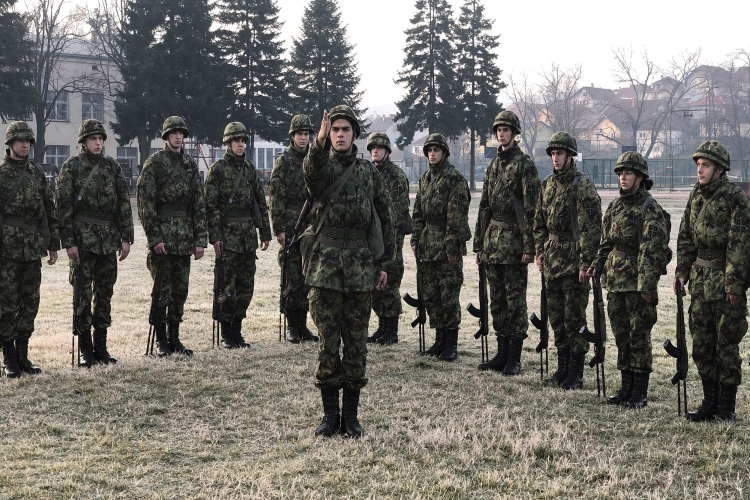 ДОБРОВОЉНО СЛУЖЕЊЕ ВОJНОГ РОКА СА ОРУЖЈЕМ ЗА ДЕЦЕМБАРСКИ УПУТНИ РОК У 2024. ГОДИНИ